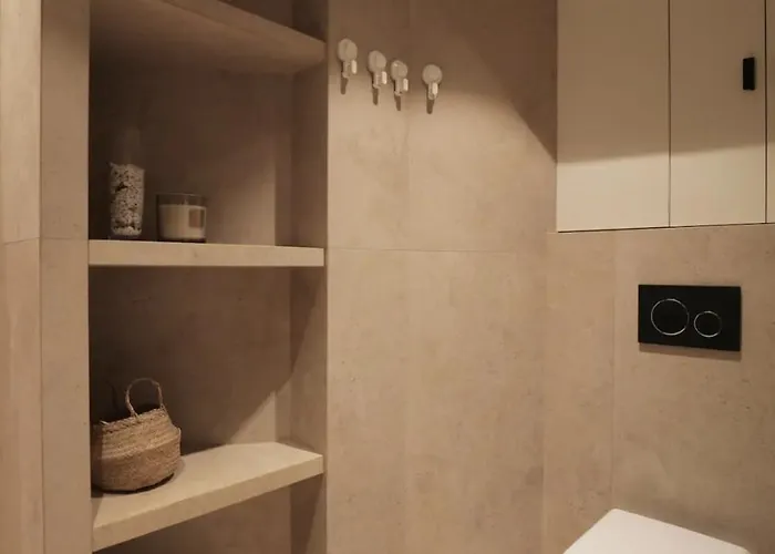 Fully Equiped Newly Refurbished With An Incredible View In * Nizza