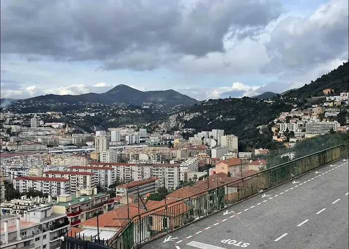 Апартаменты Fully Equiped Newly Refurbished With An Incredible View In Ницца